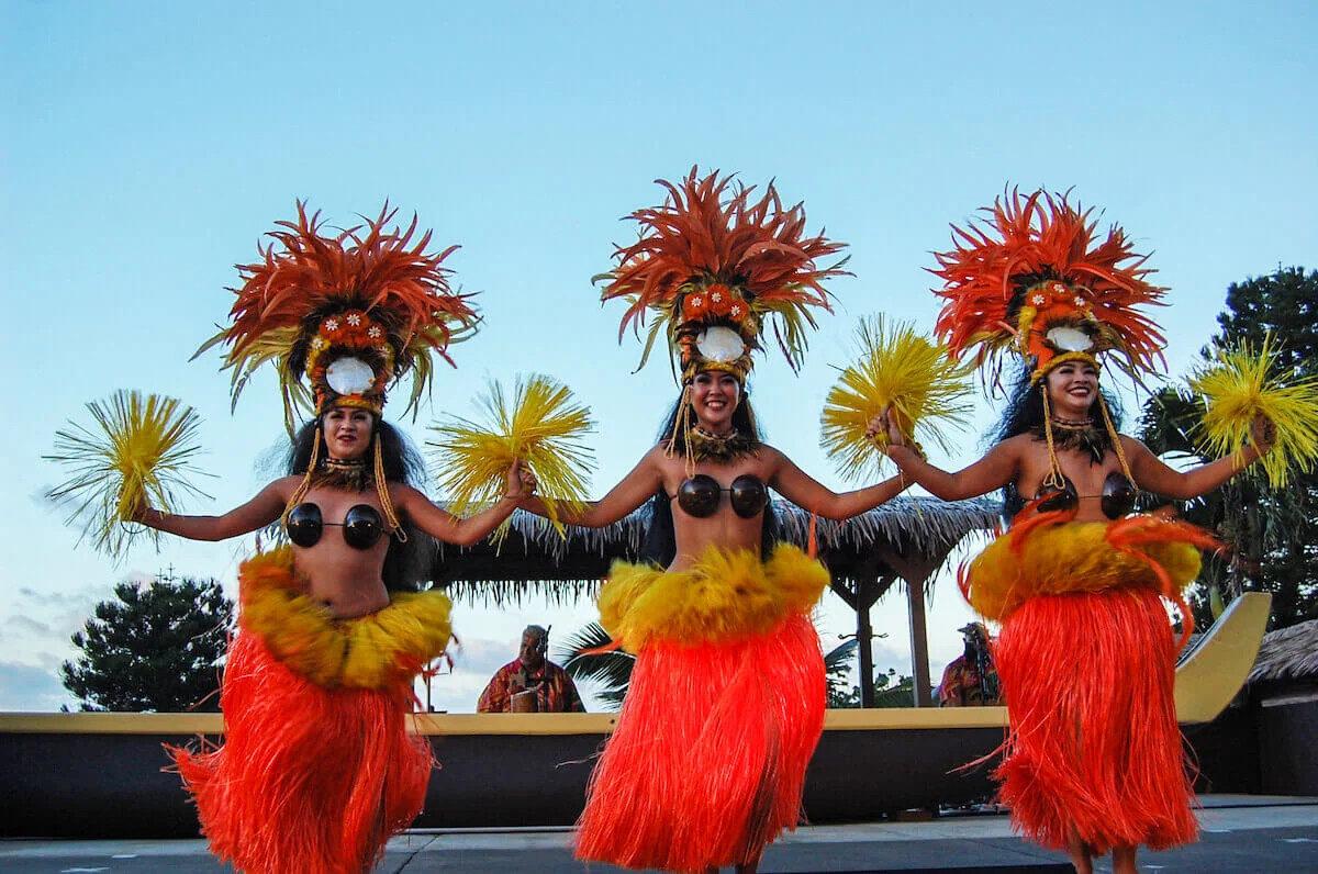 Polynesian dancers performing at Aloha Kai Luau